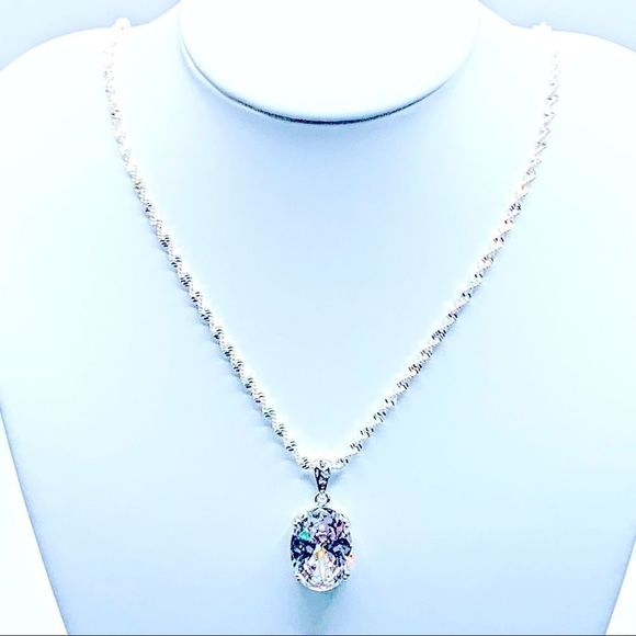 NEW! SPARKLING AUSTRIAN EMERALD CUT OVAL WHITE AUSTRIAN CRYSTAL - 925 SILVER - Picture 12 of 15